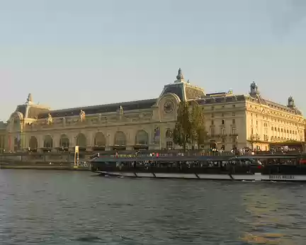 PXL032 Le Musée d'Orsay inauguré en 1986 dans l'ancienne Gare d'Orsay (1898) abritant la plus grande collection d'oeuvres impressionnistes au monde.